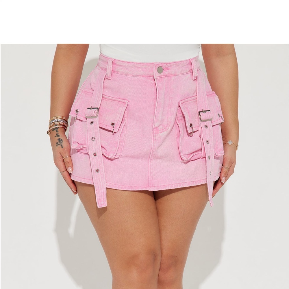Fashion Nova Pink Cargo Mini Skirt NWT